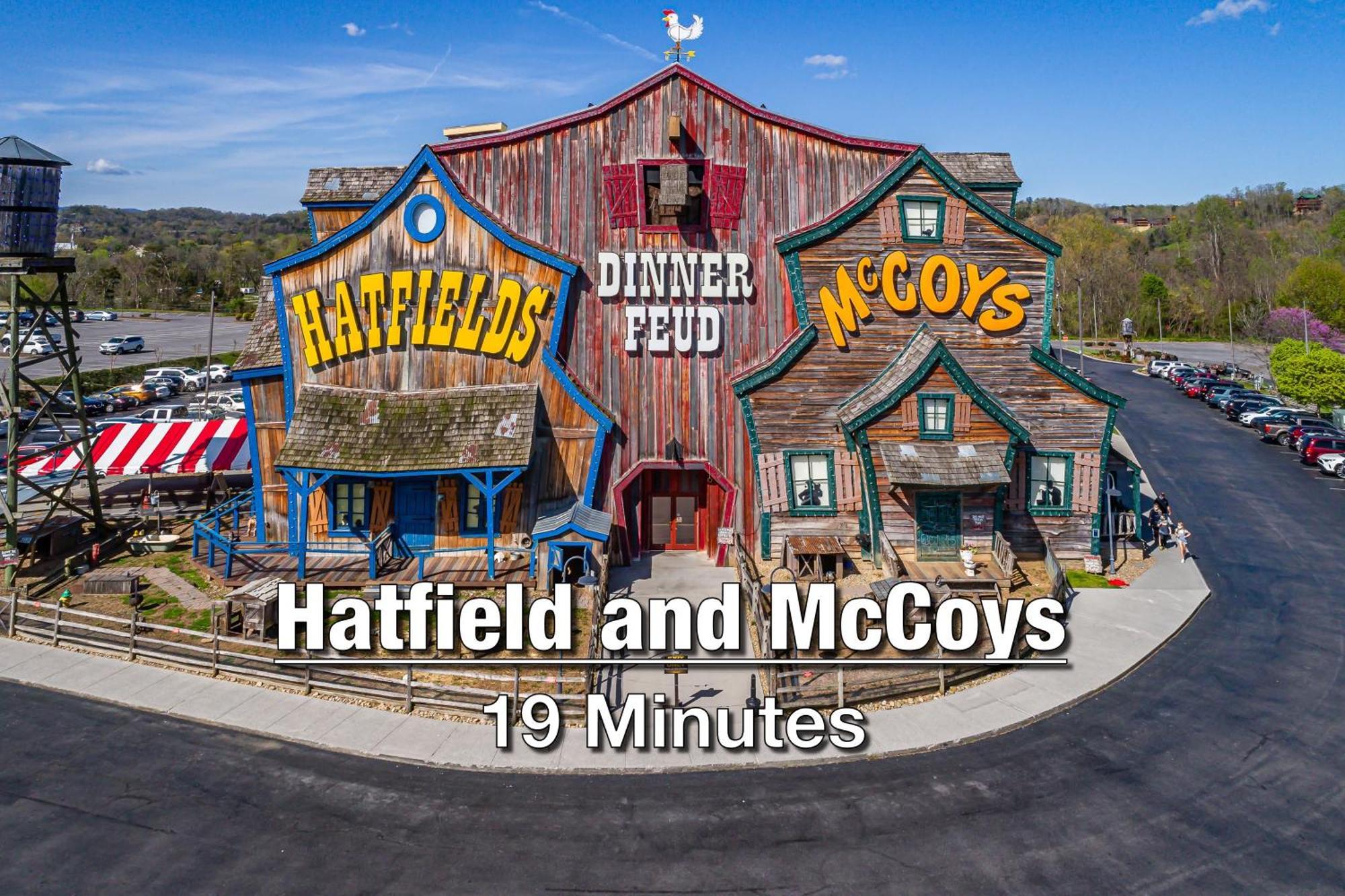 New Luxury Cabin With Stunning Mountainviews,Hottub, Firepit, Fireplace,2 Kingbeds, 2 Covereddecks,Bbqgrill, Shuffleboard And Pool Access Sevierville Exterior foto